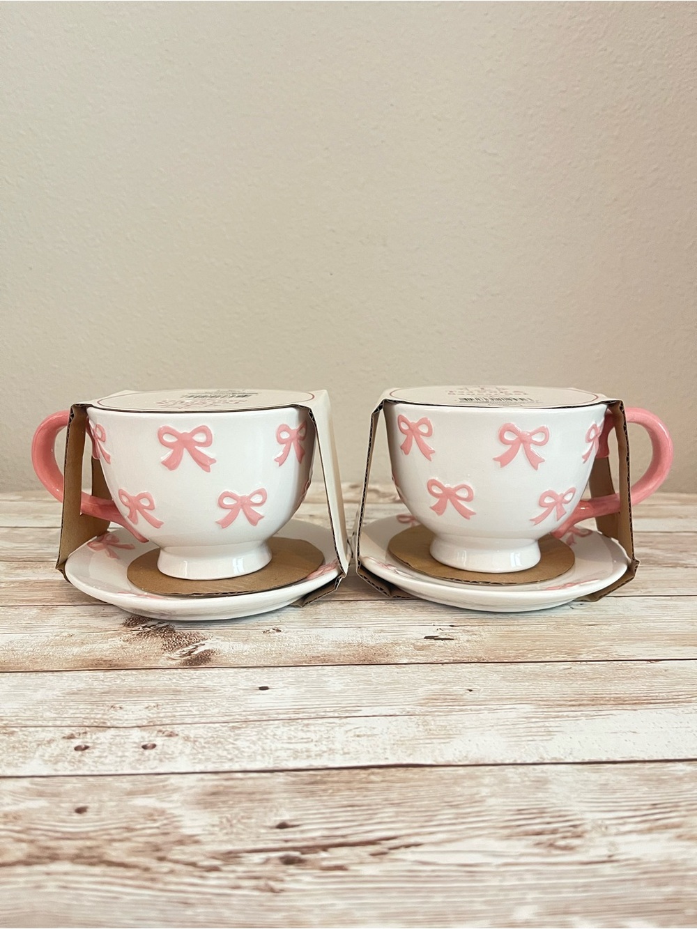 Target Bullseye Playground Pink Bow Tea Cups🎀